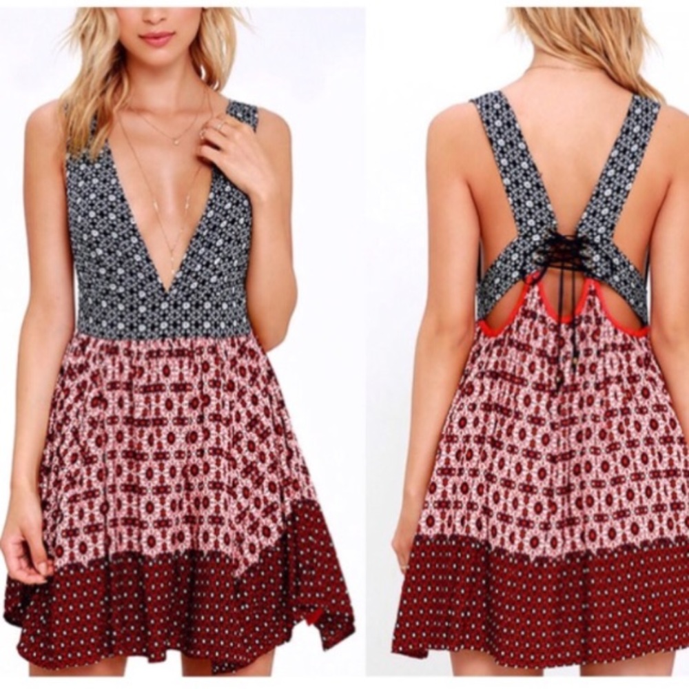 LULUS Navy and red floral print dress